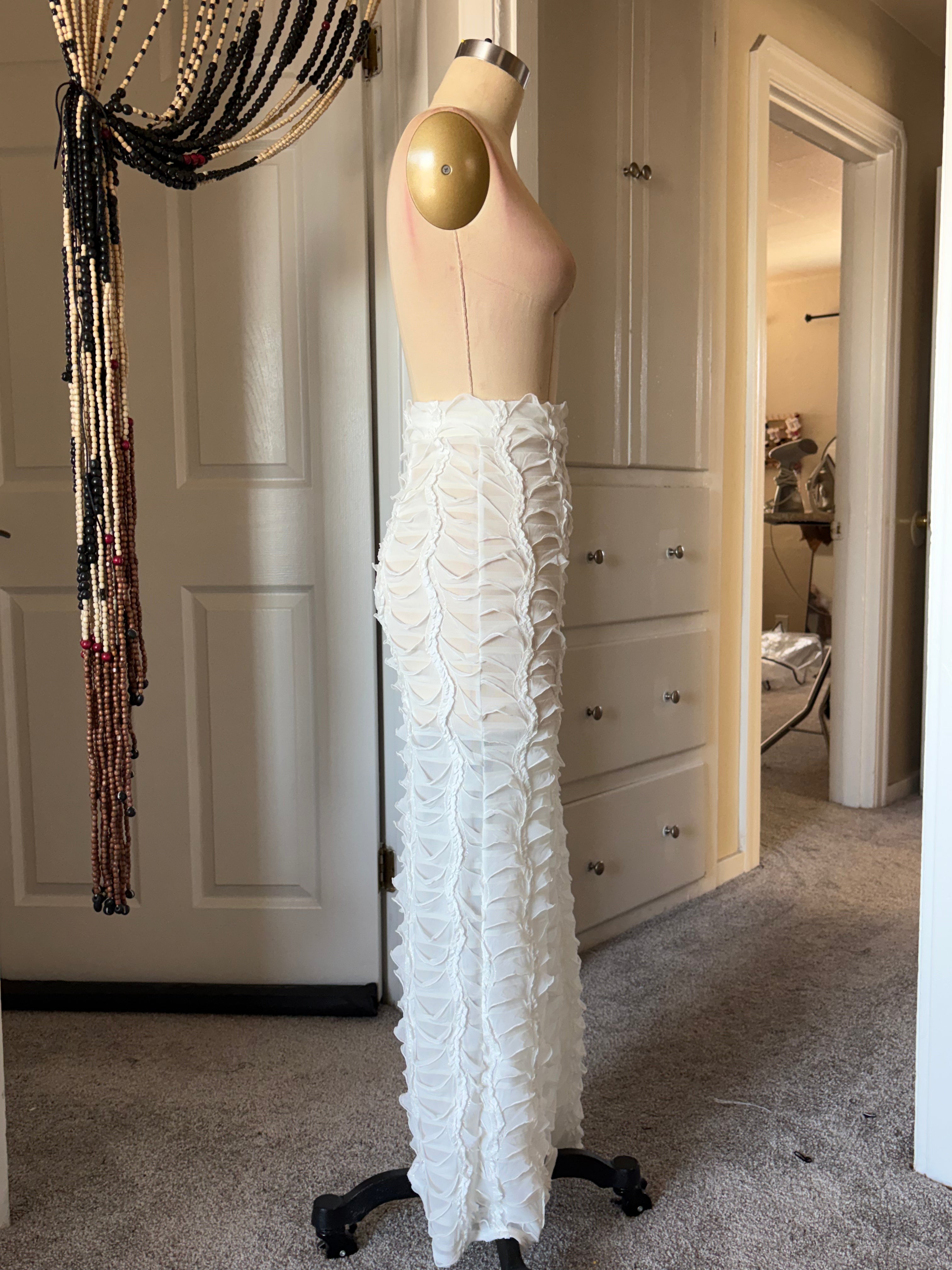 White textured skirt
