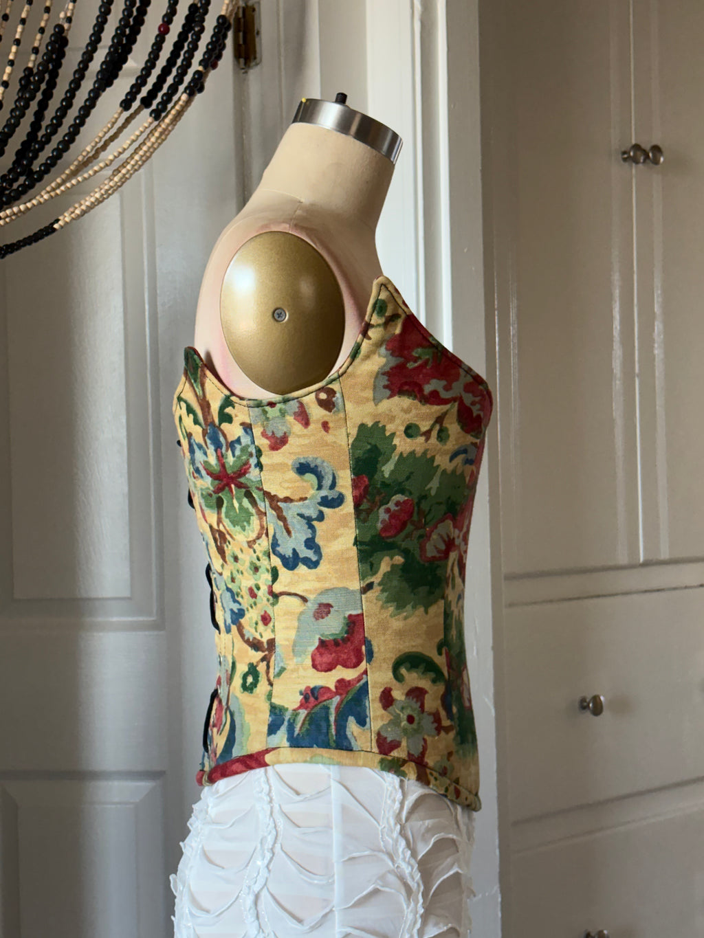 Floral pointed corset