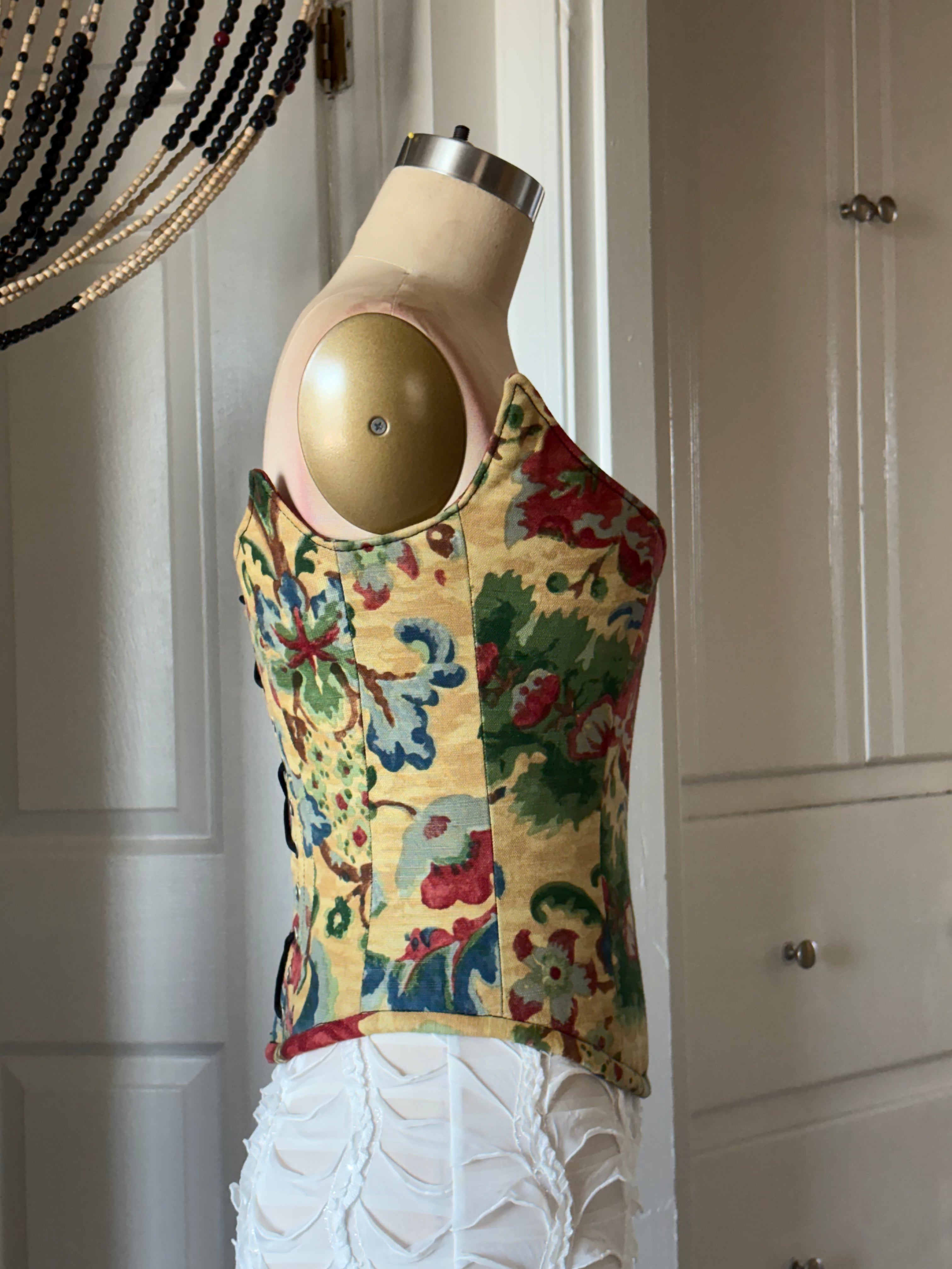Floral pointed corset