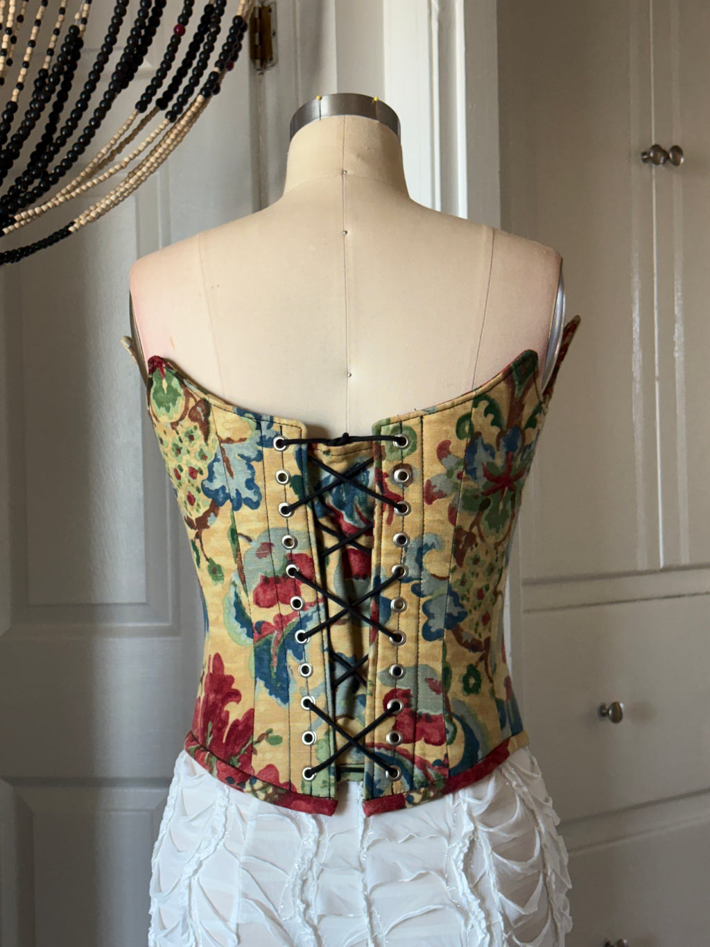 Floral pointed corset